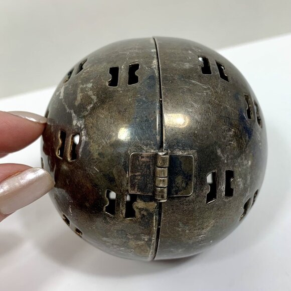 Pomander Silver Plated Hinged Potpourri Fragrance Diffuser Scent Ball VTG - Picture 2 of 8